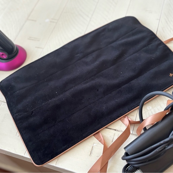 Dyson Coralle Hair styler in Pink and Black Styling Tool excellent!  Excellent main image 7